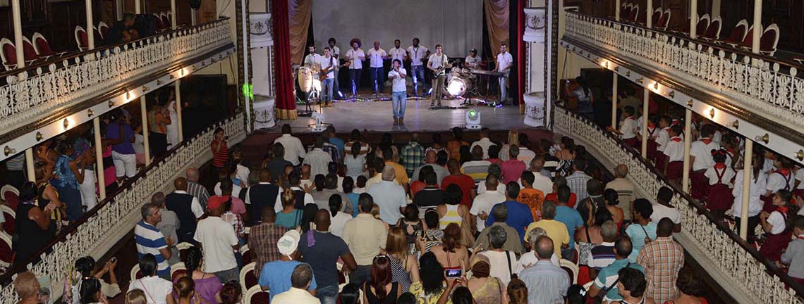 Spectacle au Théâtre Milanés